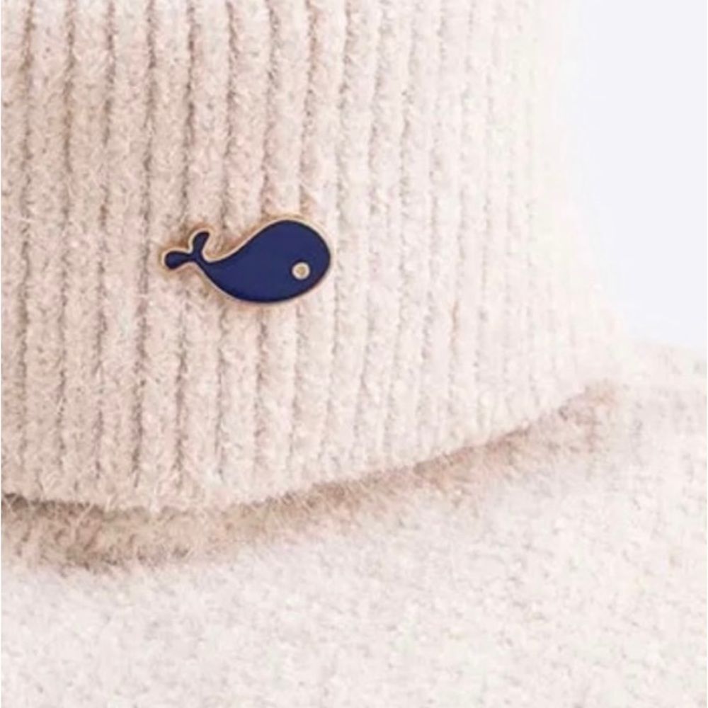NWT Whale Gold Tone Blue Pin Broach